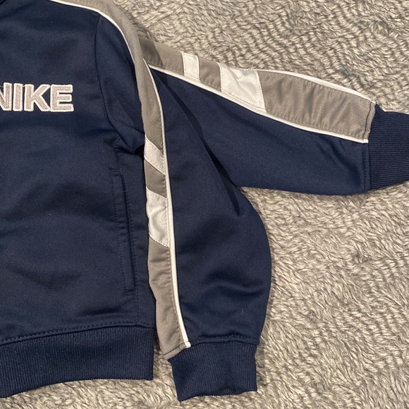 Nike 2T Navy Blue Zip Jacket - Picture 7 of 7